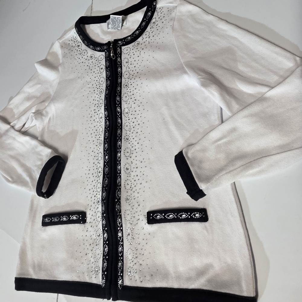 Elegant White Cardigan with Black Trim